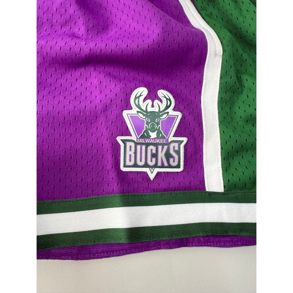 Mitchell & Ness NBA Milwaukee Bucks Womens Basketball Shorts Large New MSRP 80 - Picture 7 of 8